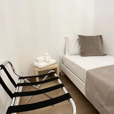 Airam Room's Bed & Breakfast 3*