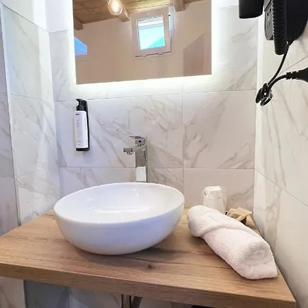 Airam Room's Bed & Breakfast